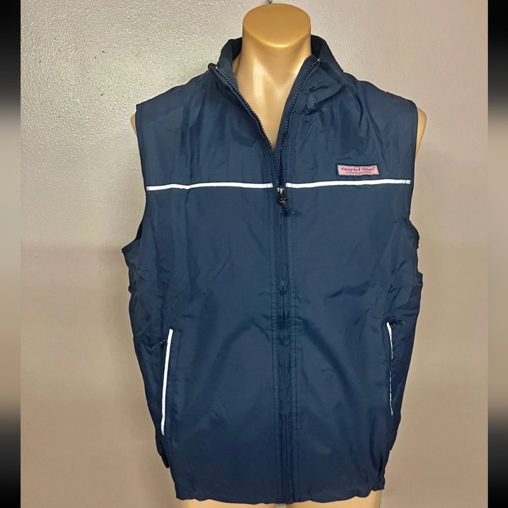 Vineyard Vines vest (shell)